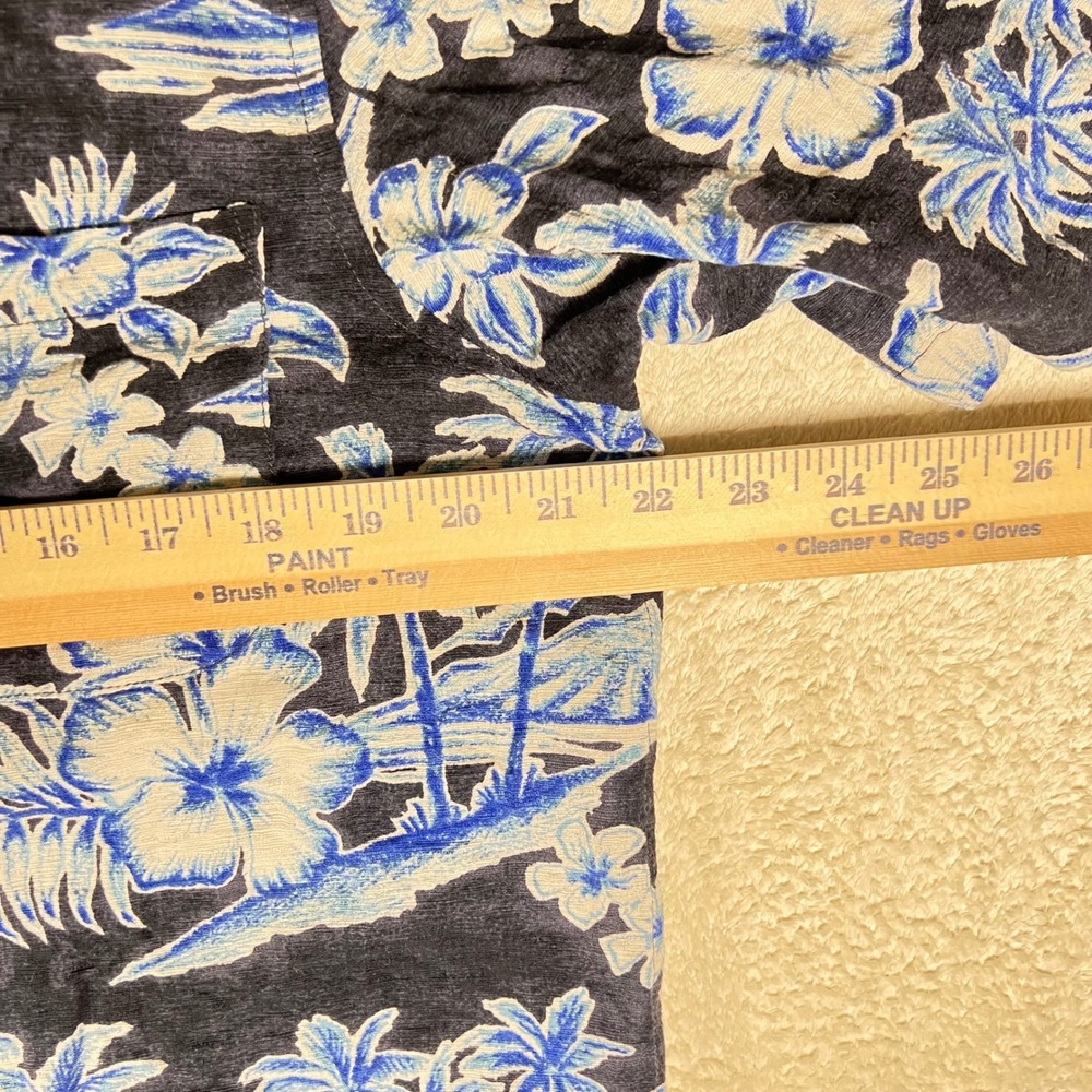 Batik Bay men's Medium Silk Blend Tropical Aloha Print Blue white Button down - Picture 4 of 5